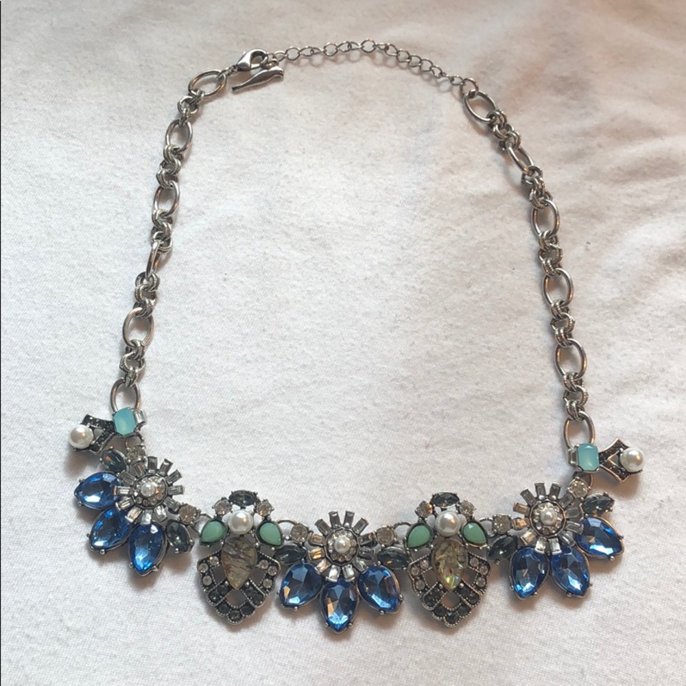 Statement necklace